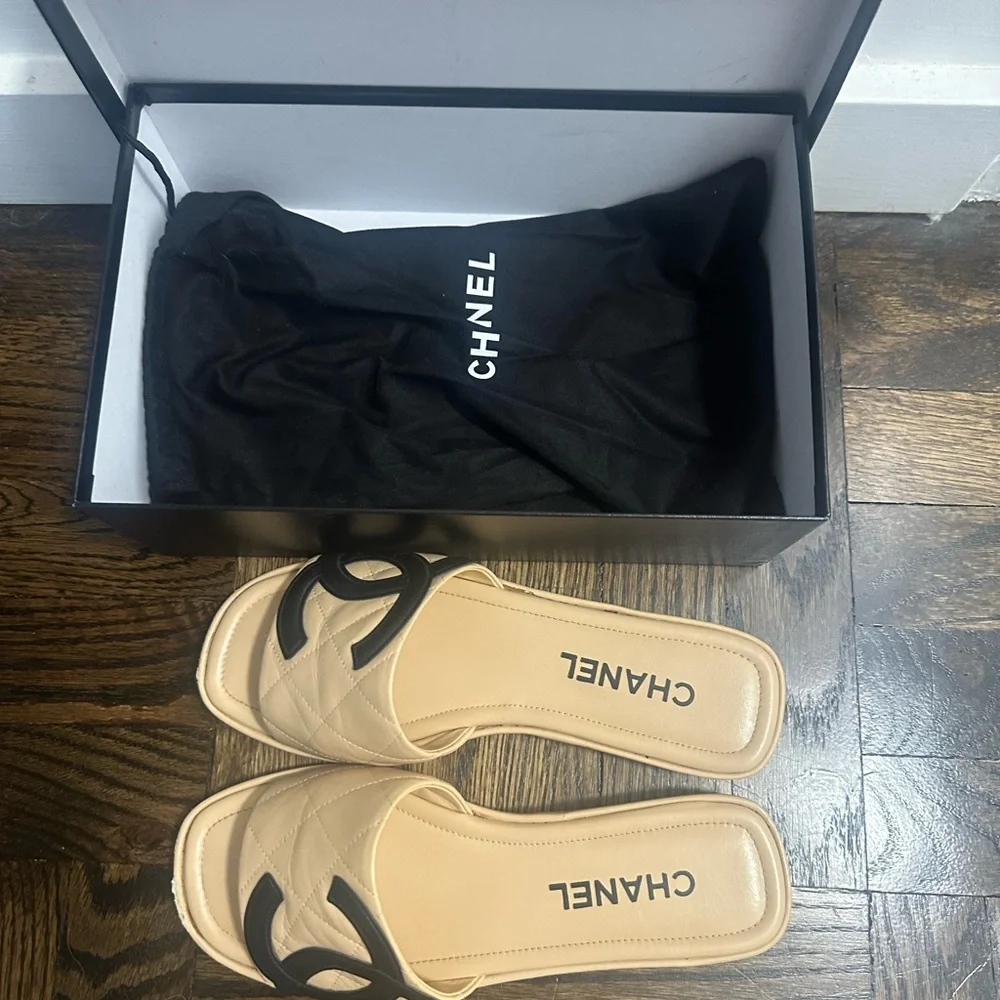 Chanel Cambon Beige Quilted Slides with Black Interlocking CC in Black - Picture 8 of 10